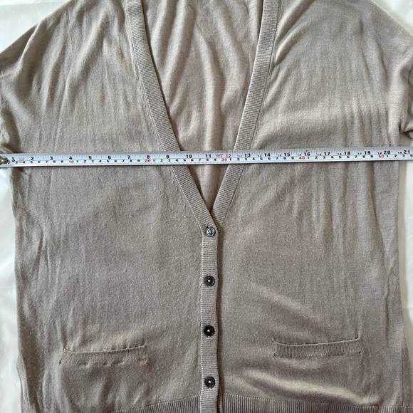 VINCE cardigan button down v neck beige  sweater oversized fit - Picture 5 of 8